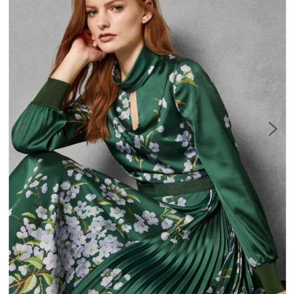 🚫SOLD🚫NWT TED BAKER SATIN MIDI DRESS • TED 2 - Picture 2 of 8